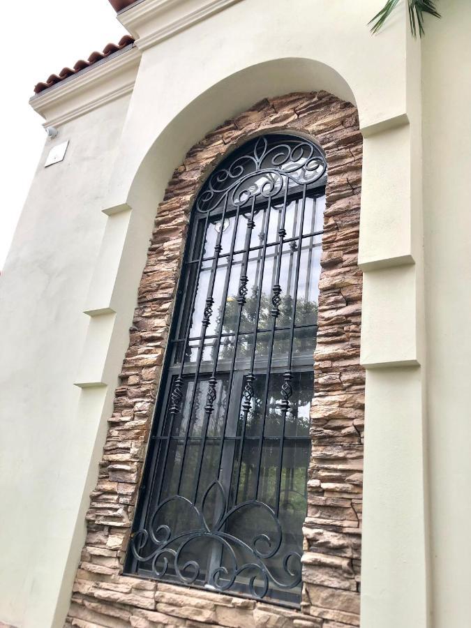 Casa Bonita Cerca De Zona Dorada Mexicali Exterior photo